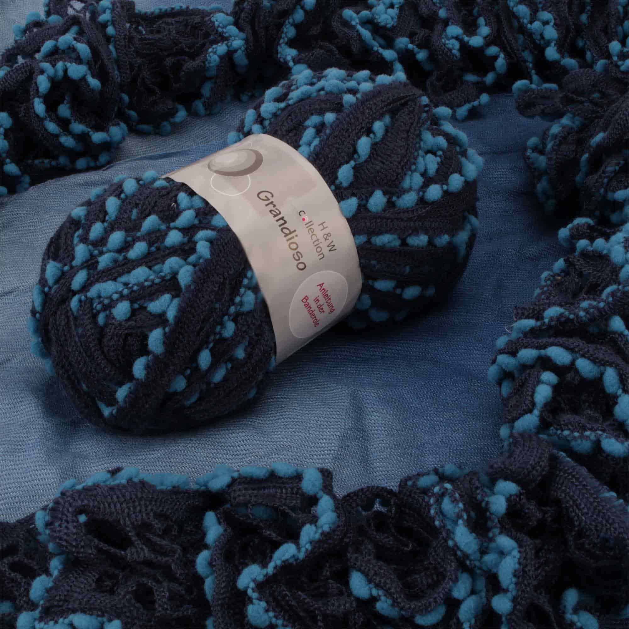 Fishnet Pom Pom Yarn - Image 3